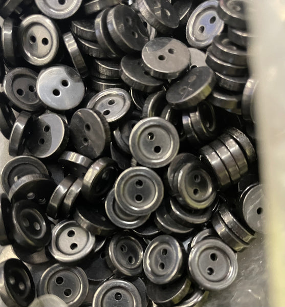 100 of black 2 hole with Rim Edge round acrylic small shirt button 10 mm
